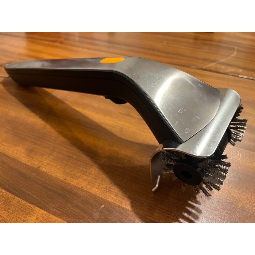 Brookstone‎ Battery Operated Grill Brush with Scraper and Handle